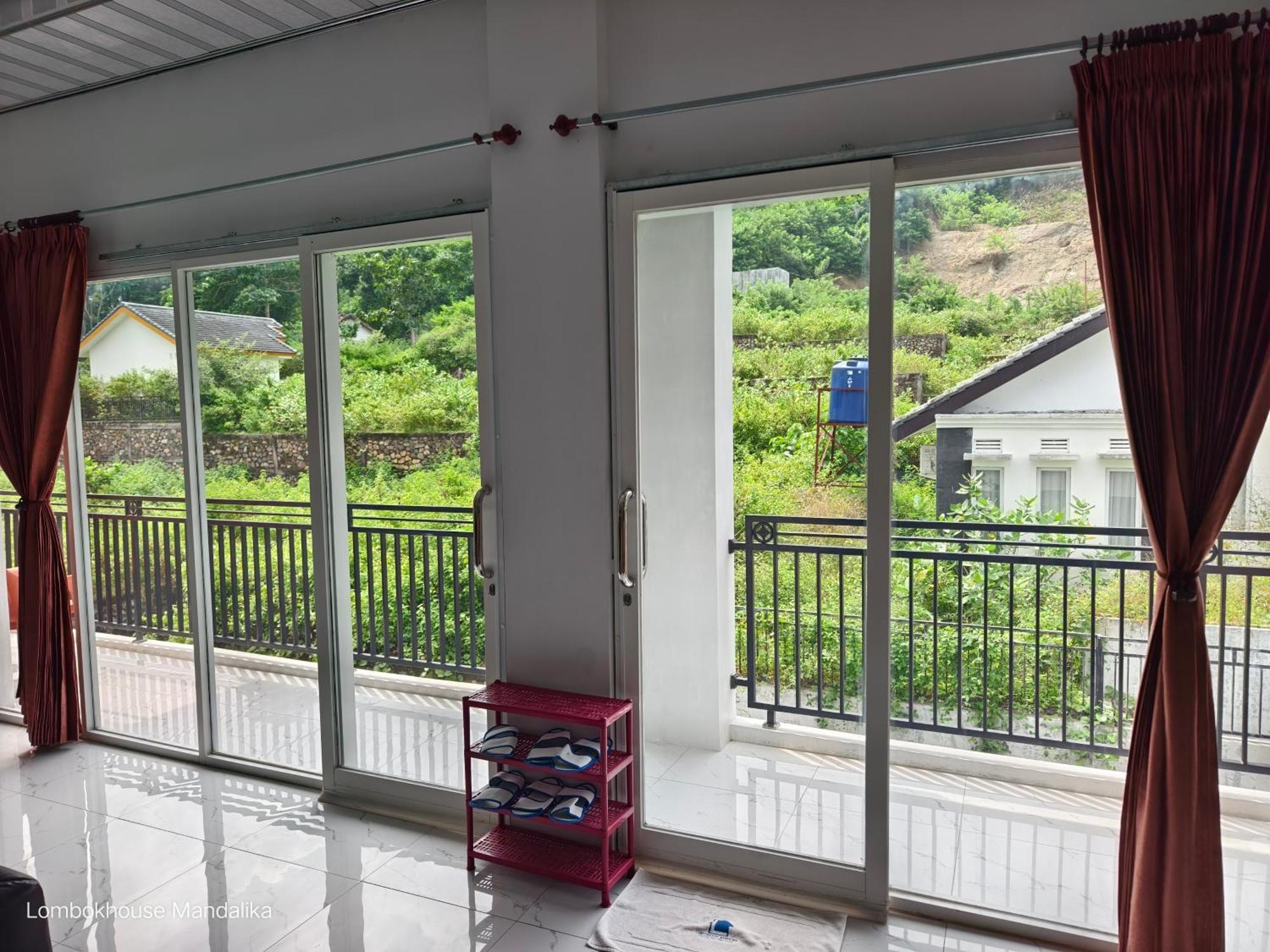 Lombokhouse Mandalika Hotel Kuta  Room photo