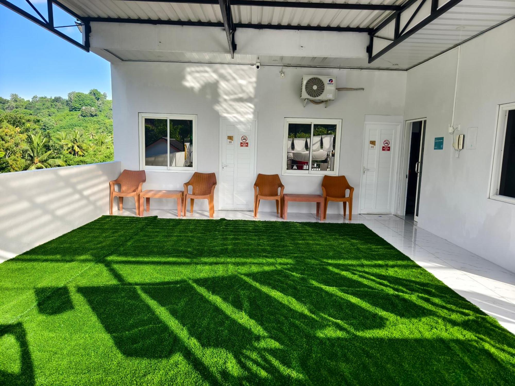 Lombokhouse Mandalika Hotel Kuta  Exterior photo